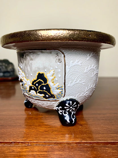 Double-Panel Painted with a Soaring Eagle, Omoto Pot by Tōen