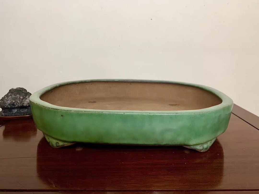 Green Glaze Kiln-Transmuted Cloud Feet Mokko Japanese Pot by Shuufu