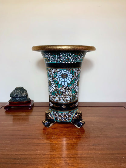 Hosshi Kakuei Classic Tang Grass Chrysanthemum Pattern Omoto Pot