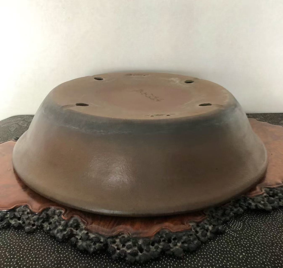 Antique Pot by Nakano Gyōzan