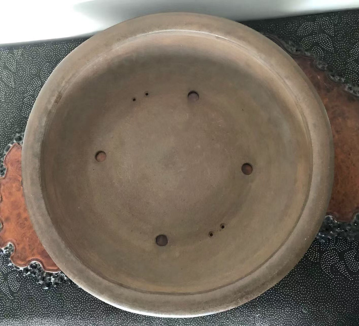 Antique Pot by Nakano Gyōzan