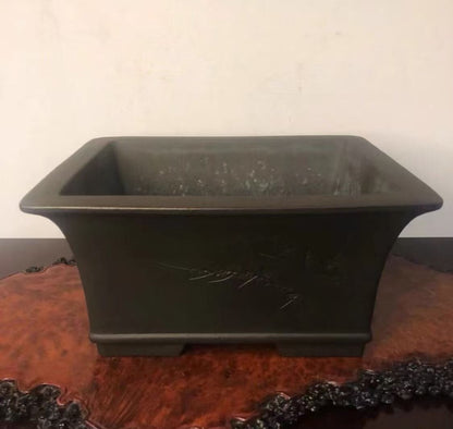 Antique Pot by Sachika Tatsuhiko