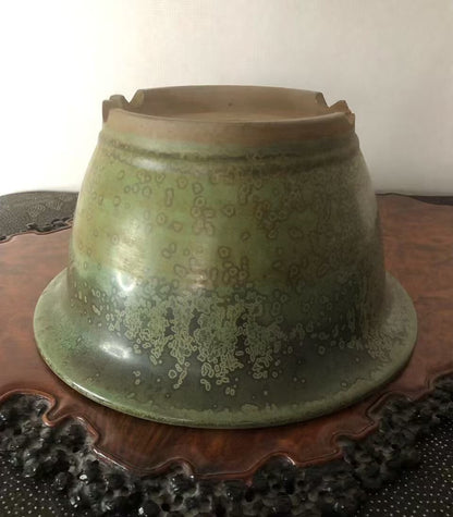 Antique Pot by Hōtoku
