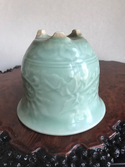 Japanese Famous Pot by Kotobuki Tendō-Ji