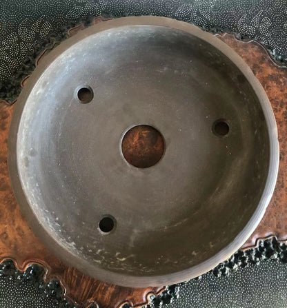 Antique Pot by Tōshun