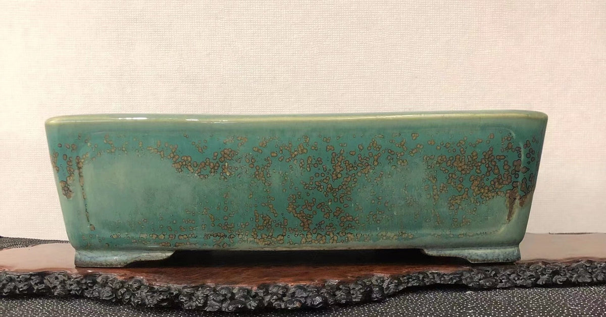 Koyo, No. 4526500, "Appreciation of Famous Japanese Pots," Koyo Made