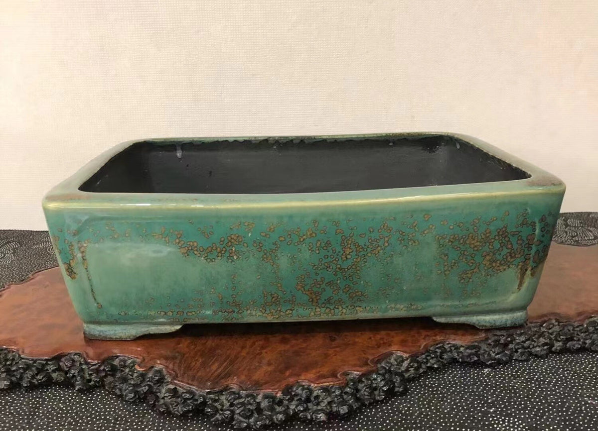 Koyo, No. 4526500, "Appreciation of Famous Japanese Pots," Koyo Made