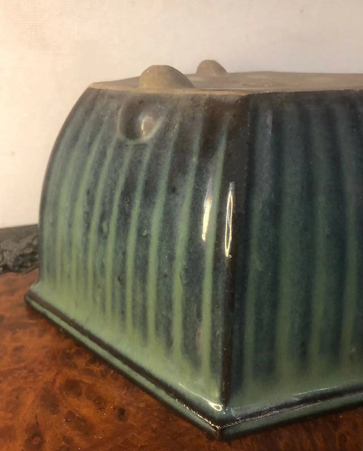 Antique Pot by Shōhei