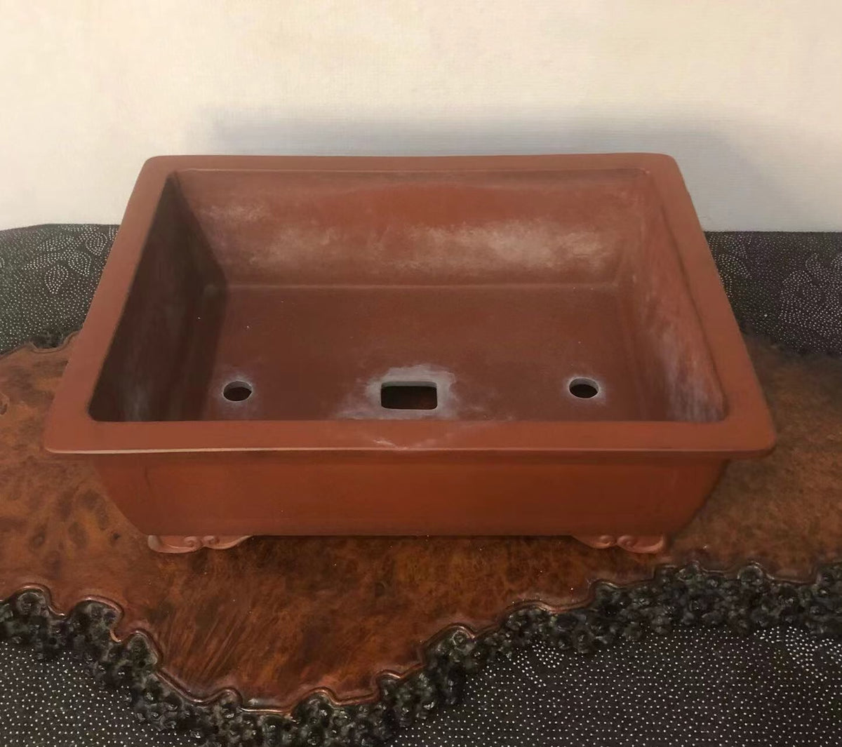 Antique Pot by Hōtoku