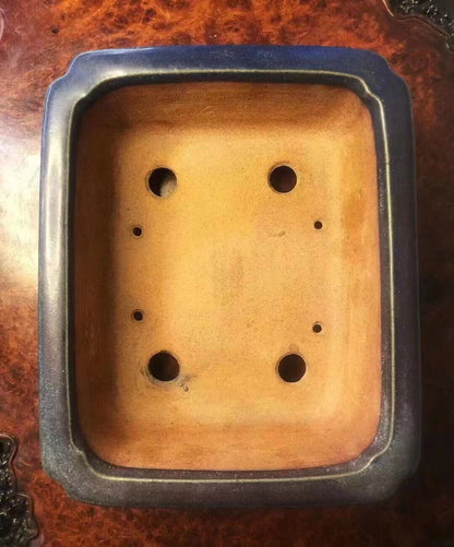 Antique Pot by Nakano Gyōzan