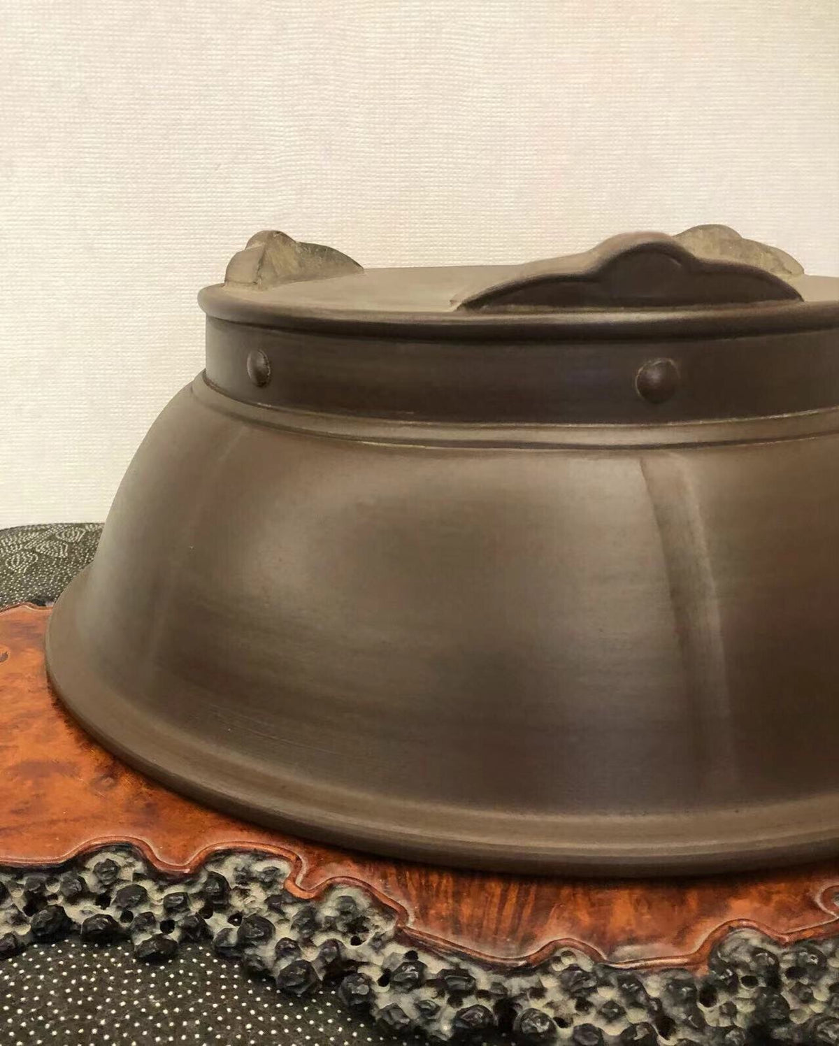 Old Republic-Era Pot, Japanese Returned Cultural Property Pot