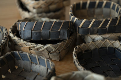 Japanese walnut bark woven box M