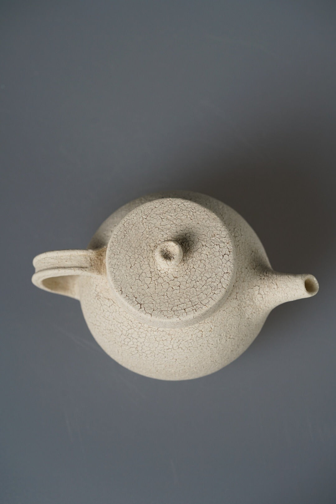 Japanese ceramic artist Airi Kagamihara teapot c
