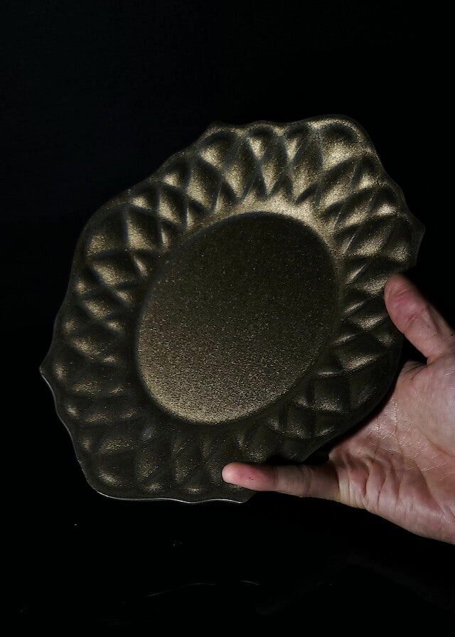 Shota Miyashita cushion plate, black gleaming colour